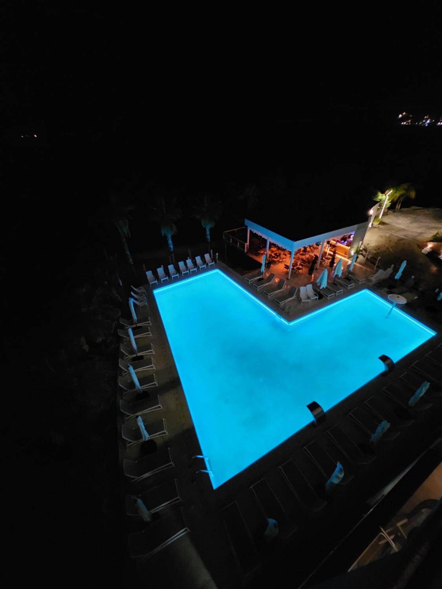 Joelle Premium Hotel Sarandë Buitenkant foto
