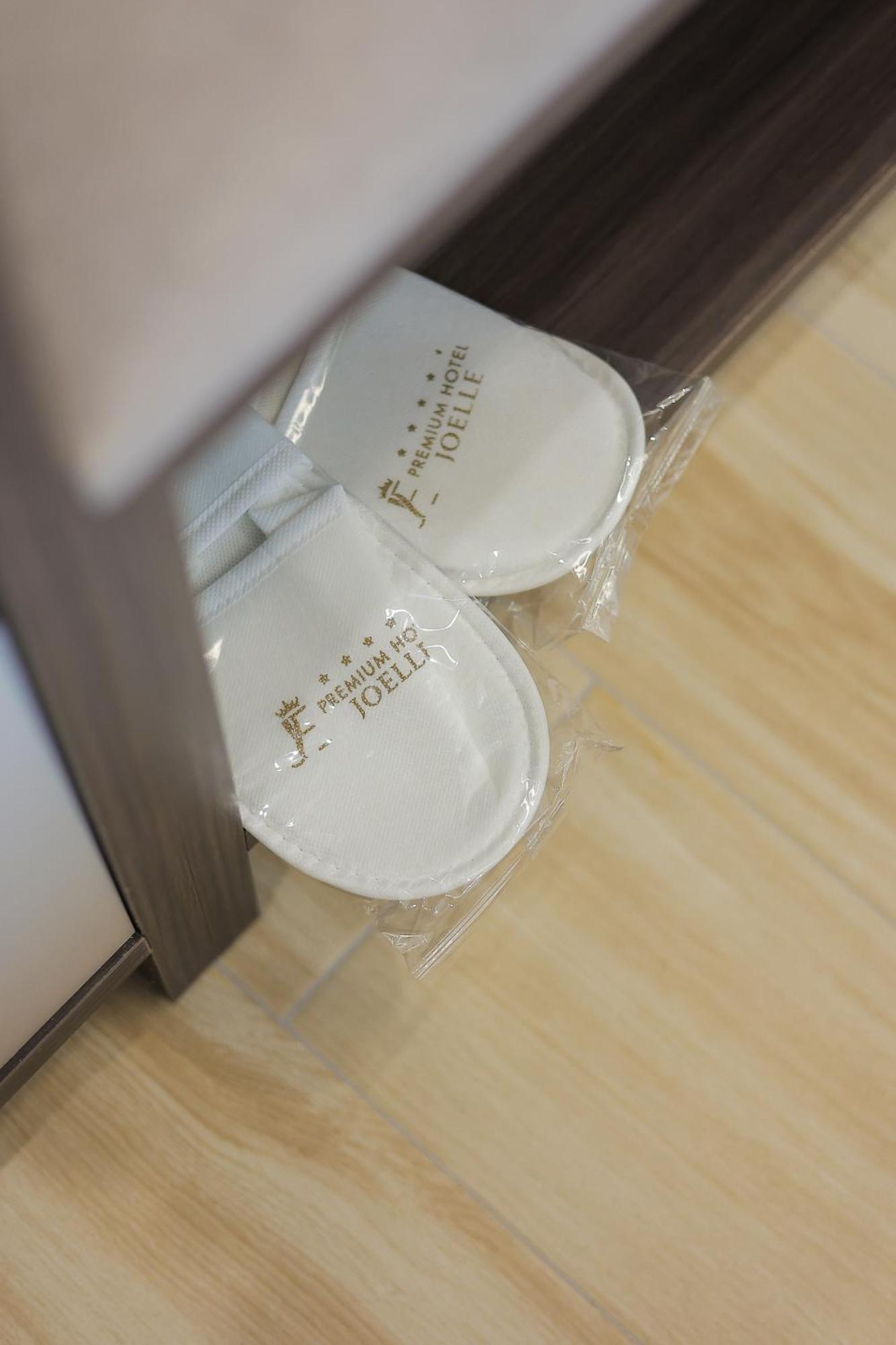 Joelle Premium Hotel Sarandë Buitenkant foto